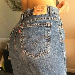 Women’s Levi’s highwaisted mom jeans